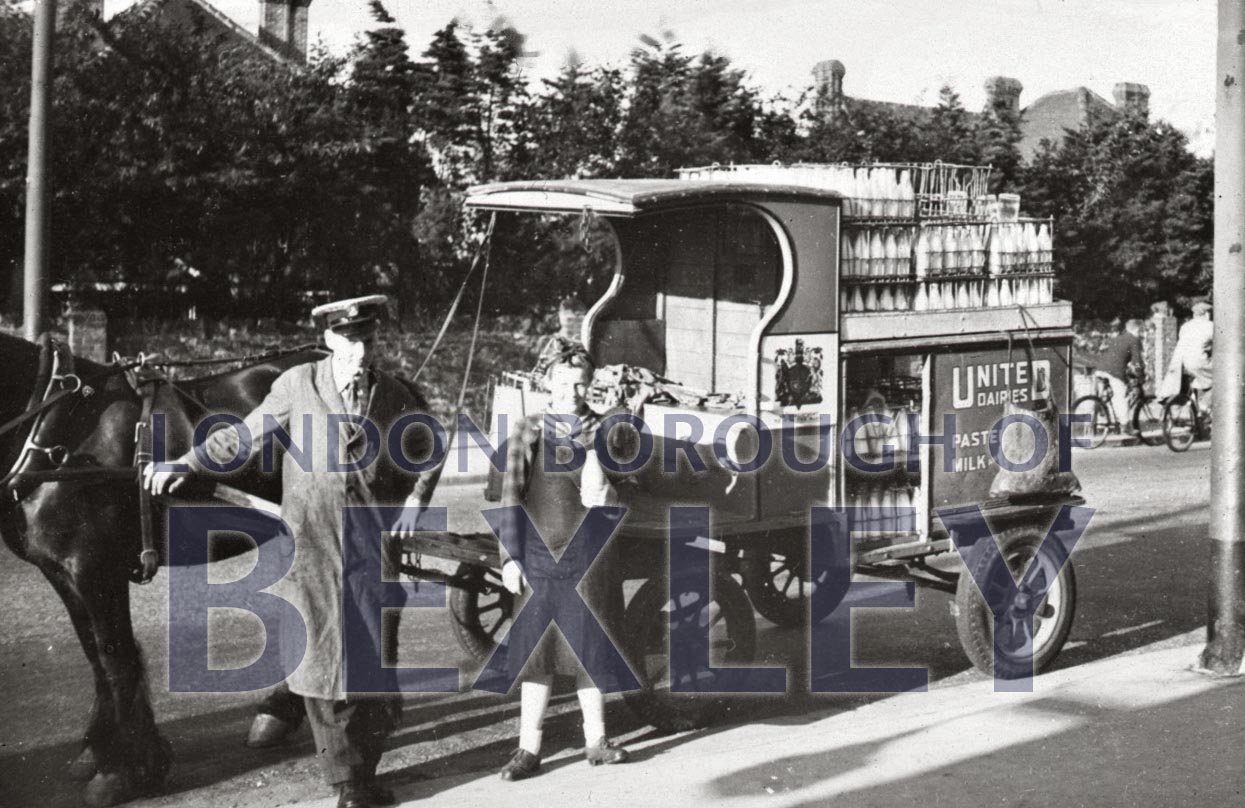 PHBOS_2_1326 United Dairies horse drawn milk float 1950 Bexley