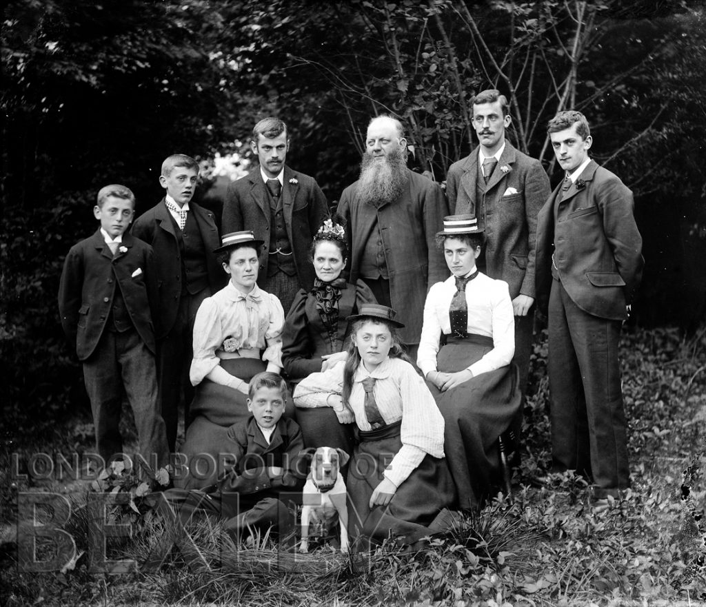 DEW096 Family Portrait C 1900 Bexley Borough PhotosBexley Borough Photos dew096-family-portrait-c-1900-bexley-borough-photosbexley-borough-photos